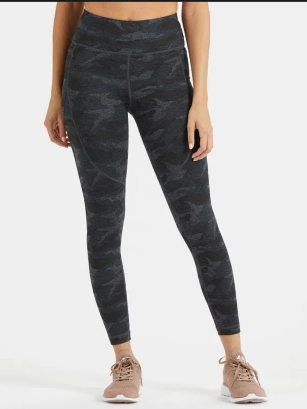 Like-new Vuori Elevation Performance Legging - M